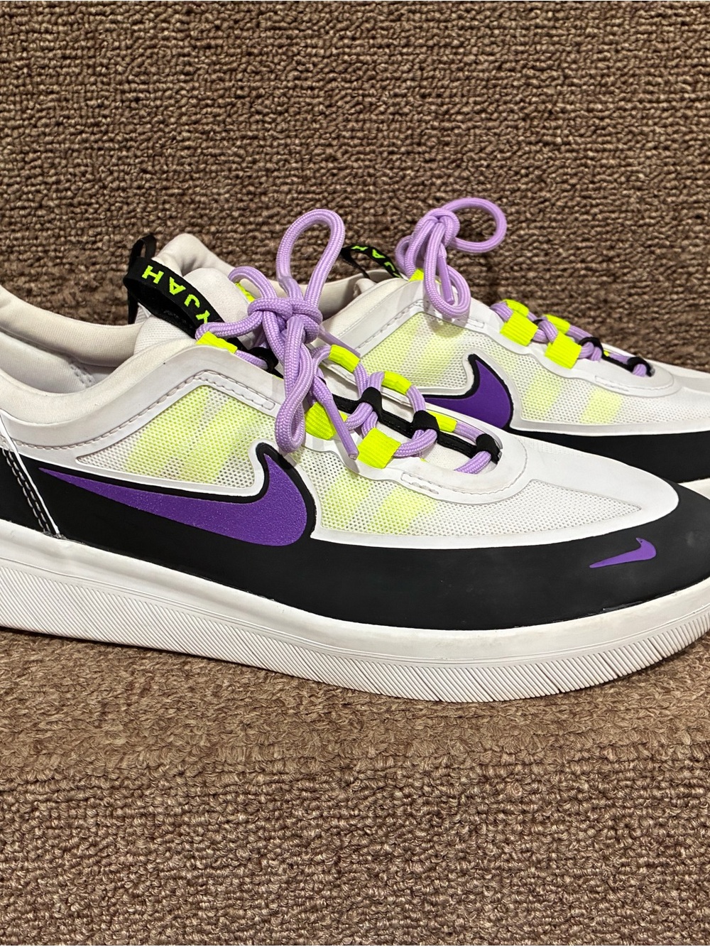 Nike Nyjah 2 Men’s size 9